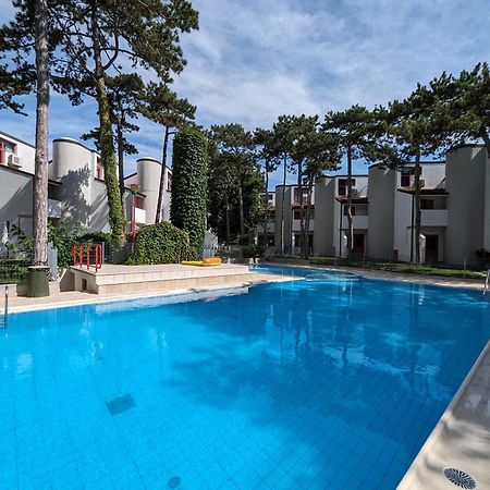 Holiday Village Lignano Sabbiadoro Esterno foto