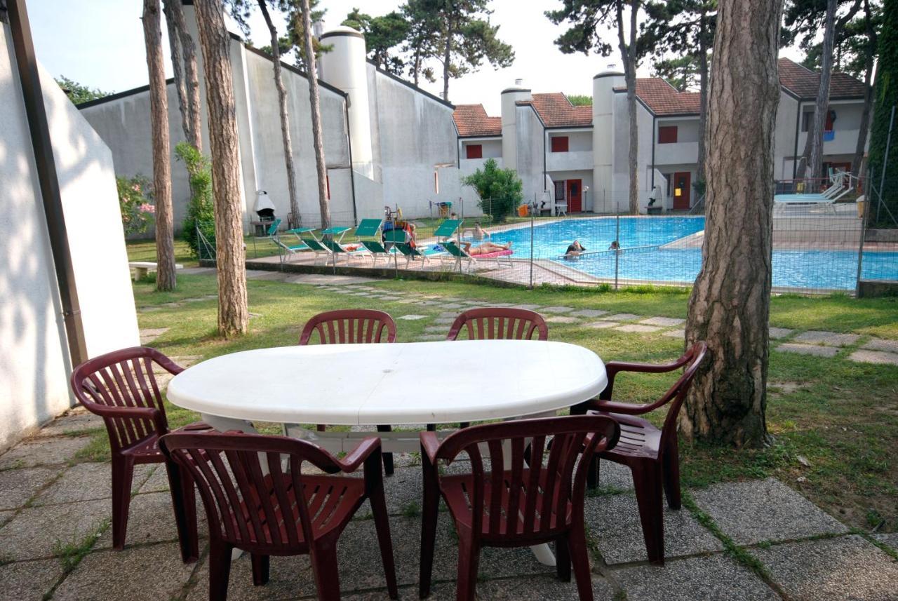 Holiday Village Lignano Sabbiadoro Esterno foto