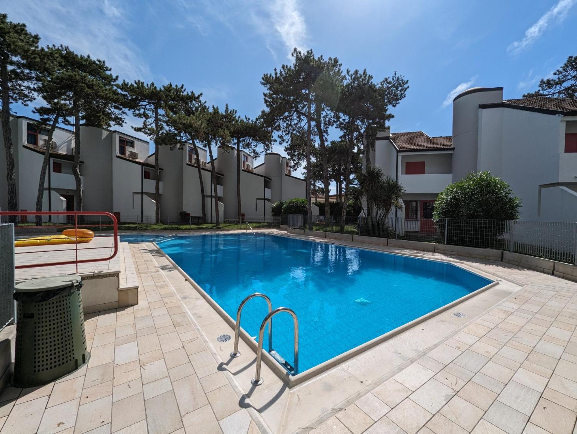 Holiday Village Lignano Sabbiadoro Esterno foto